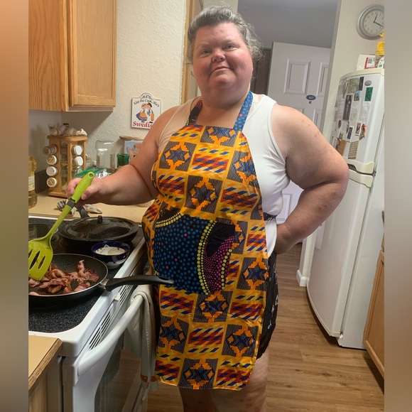 Meet your Posher, Sherry - Picture 6 of 11